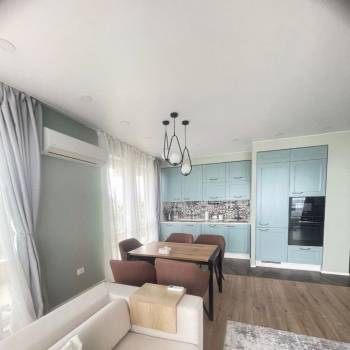 Сдается 2-х комнатная квартира, 95 м²