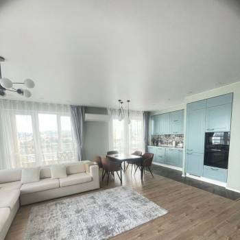 Сдается 2-х комнатная квартира, 95 м²