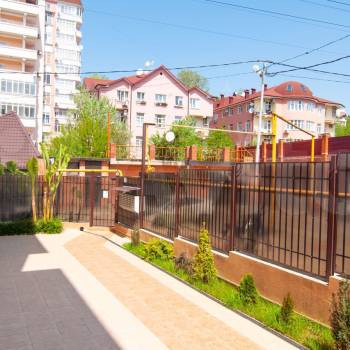 Продается 1-комнатная квартира, 40 м²