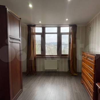 Сдается 1-комнатная квартира, 56 м²