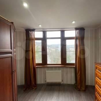 Сдается 1-комнатная квартира, 56 м²