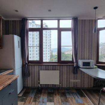 Сдается 1-комнатная квартира, 56 м²