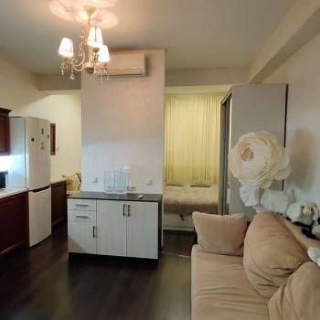 Продается 1-комнатная квартира, 32 м²