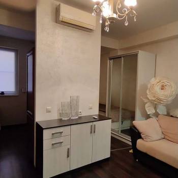 Продается 1-комнатная квартира, 32 м²