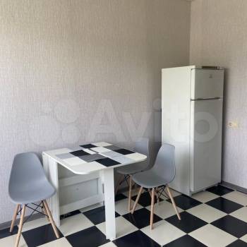 Продается 1-комнатная квартира, 46,3 м²