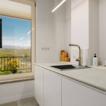 Продается 1-комнатная квартира, 48 м²
