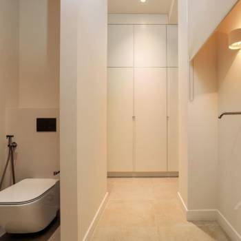 Продается 1-комнатная квартира, 48 м²