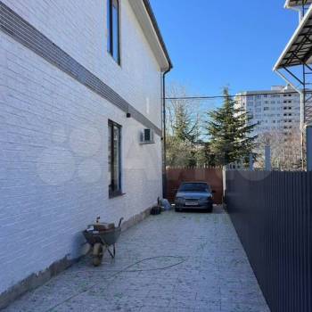 Продается Дом, 180 м²