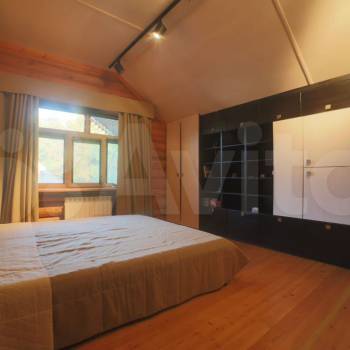 Продается Дом, 290 м²