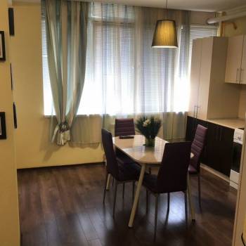 Сдается 1-комнатная квартира, 55 м²