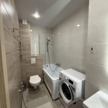 Сдается 2-х комнатная квартира, 55,6 м²