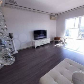 Сдается 2-х комнатная квартира, 87 м²