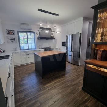Продается Дом, 276 м²