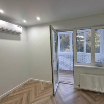 Продается 1-комнатная квартира, 47 м²