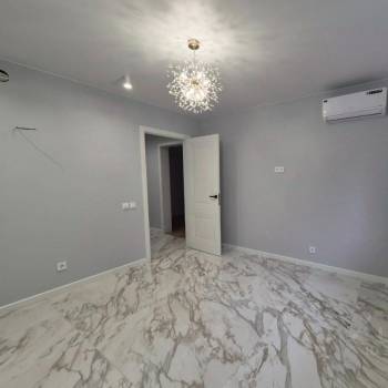 Продается 1-комнатная квартира, 47 м²
