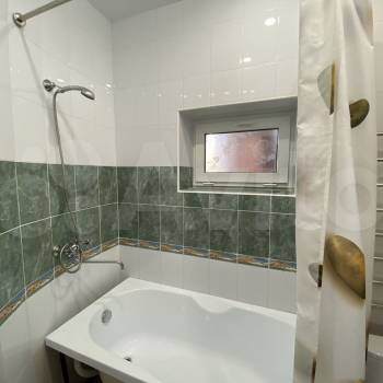 Сдается 1-комнатная квартира, 42 м²