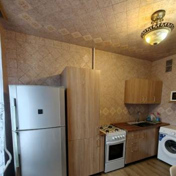Сдается Многокомнатная квартира, 60 м²