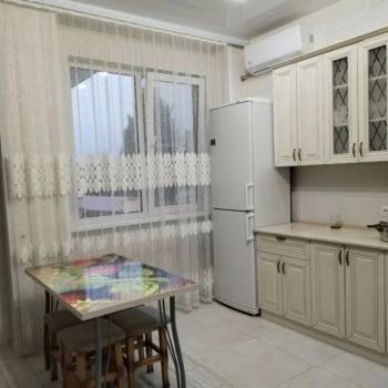 Сдается 1-комнатная квартира, 45 м²