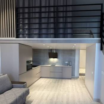 Продается 2-х комнатная квартира, 76 м²
