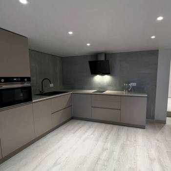 Продается 2-х комнатная квартира, 76 м²