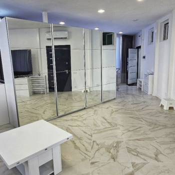 Сдается Многокомнатная квартира, 150 м²