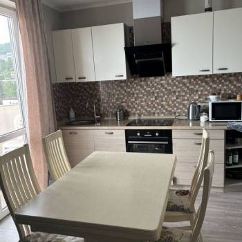 Продается 1-комнатная квартира, 66 м²