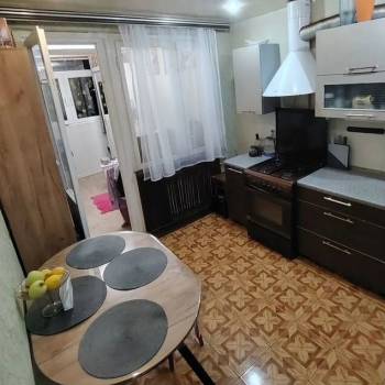 Продается 1-комнатная квартира, 47 м²