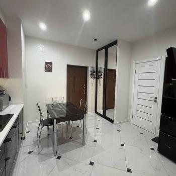 Продается 2-х комнатная квартира, 56 м²