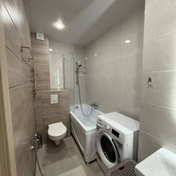 Сдается 2-х комнатная квартира, 55,6 м²