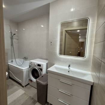 Сдается 2-х комнатная квартира, 55,6 м²