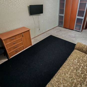 Продается 1-комнатная квартира, 43 м²