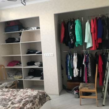 Продается 1-комнатная квартира, 35 м²