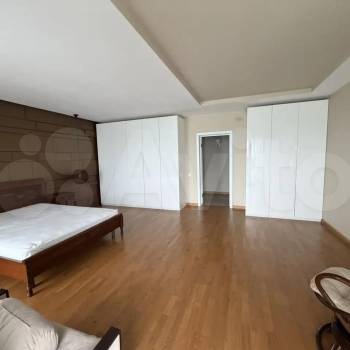Продается 2-х комнатная квартира, 102 м²