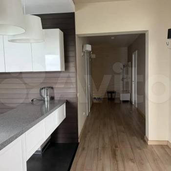 Продается 2-х комнатная квартира, 102 м²