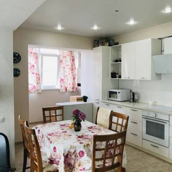 Продается 3-х комнатная квартира, 83 м²