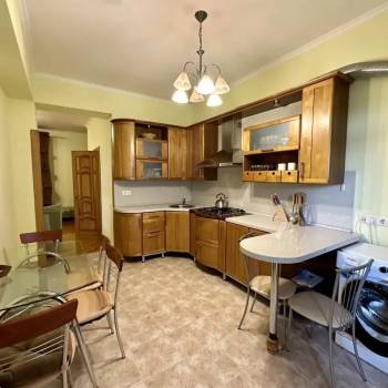 Продается 3-х комнатная квартира, 92 м²