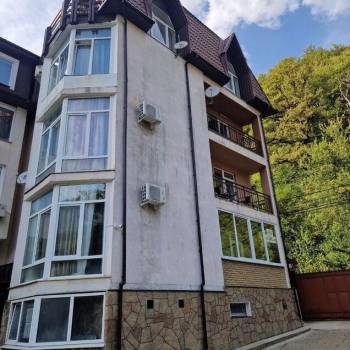 Продается 1-комнатная квартира, 50 м²