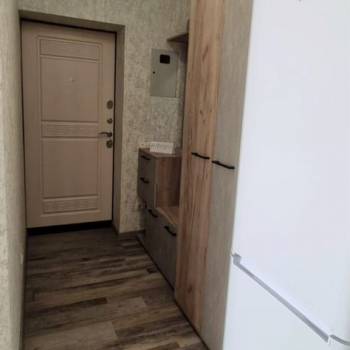 Продается 1-комнатная квартира, 50 м²