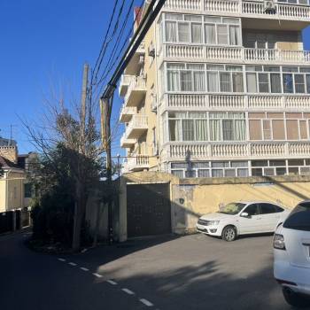 Сдается 1-комнатная квартира, 50 м²