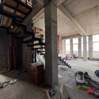 Продается Многокомнатная квартира, 270 м²