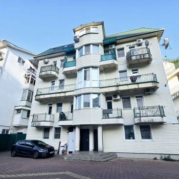 Продается 1-комнатная квартира, 44 м²