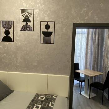 Продается 1-комнатная квартира, 18 м²