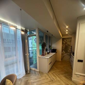 Продается 3-х комнатная квартира, 98 м²