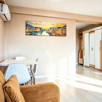 Продается 2-х комнатная квартира, 57 м²
