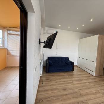 Продается 1-комнатная квартира, 38 м²