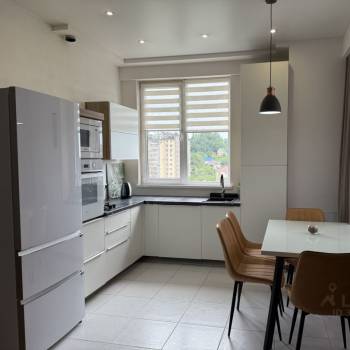 Продается 1-комнатная квартира, 38 м²