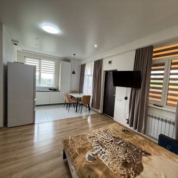 Продается 1-комнатная квартира, 38 м²