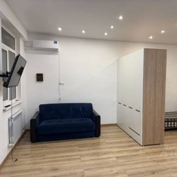Продается 1-комнатная квартира, 38 м²