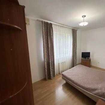 Сдается 2-х комнатная квартира, 55 м²