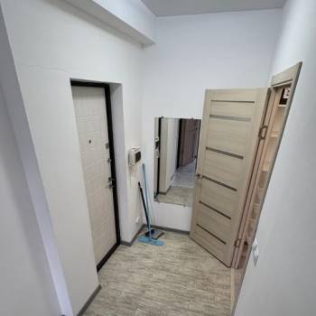 Продается 1-комнатная квартира, 74 м²